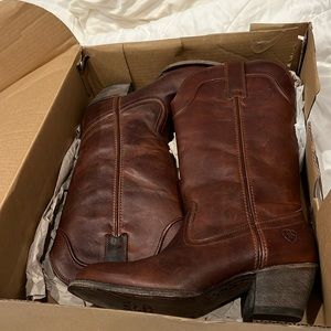 ARIAT | Women's Bluebell | Vintage Caramel | Almond Toe 12" Height | Size 8.5B